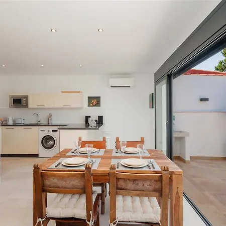 Holiday home With Large Sunny Terrace, Costabella