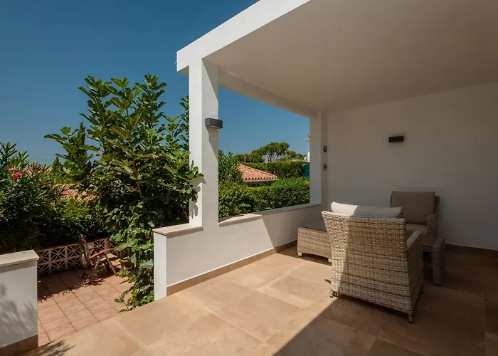 With Large Sunny Terrace, Costabella 別荘 *