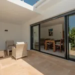 Ferienhaus With Large Sunny Terrace, Costabella Marbella