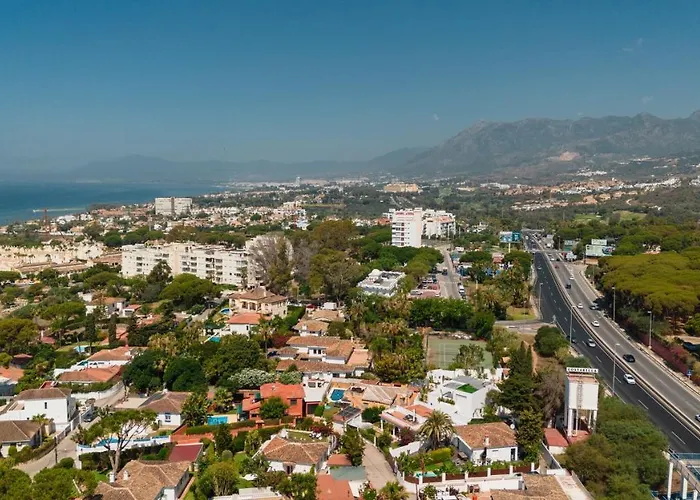 With Large Sunny Terrace, Costabella Casa vacanze Marbella